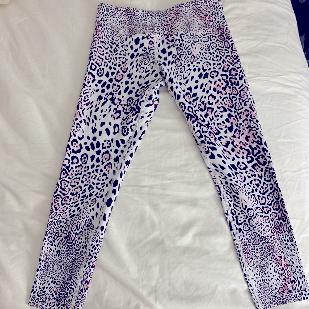 Size small Lorna Jane workout leggings